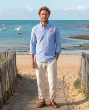 Chemise brodé IO Île d'Oléron Bleu Ciel Orange - quartier iodé