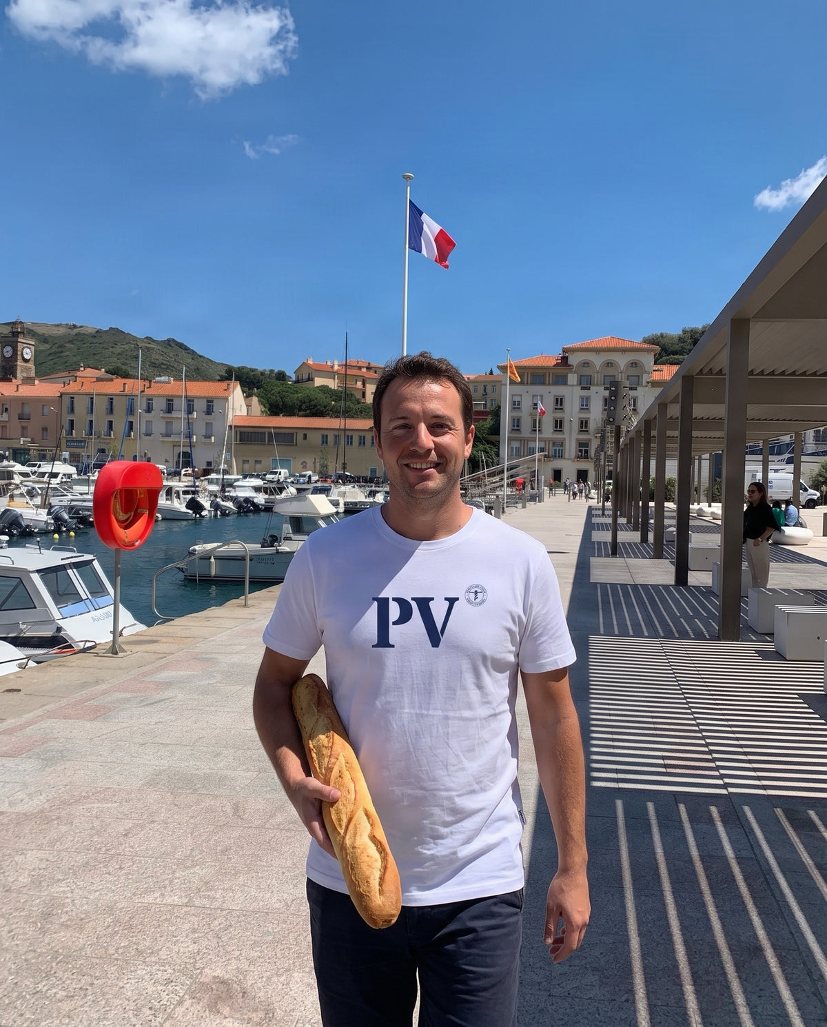 T-shirt Port-Vendres PV Blanc et Bleu Marine