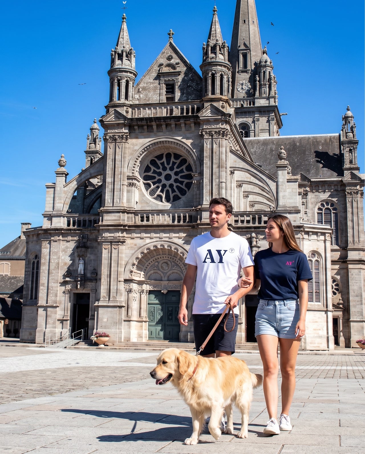 T-shirt brodé Auray AY - Bleu Marine et Rose - Femmes