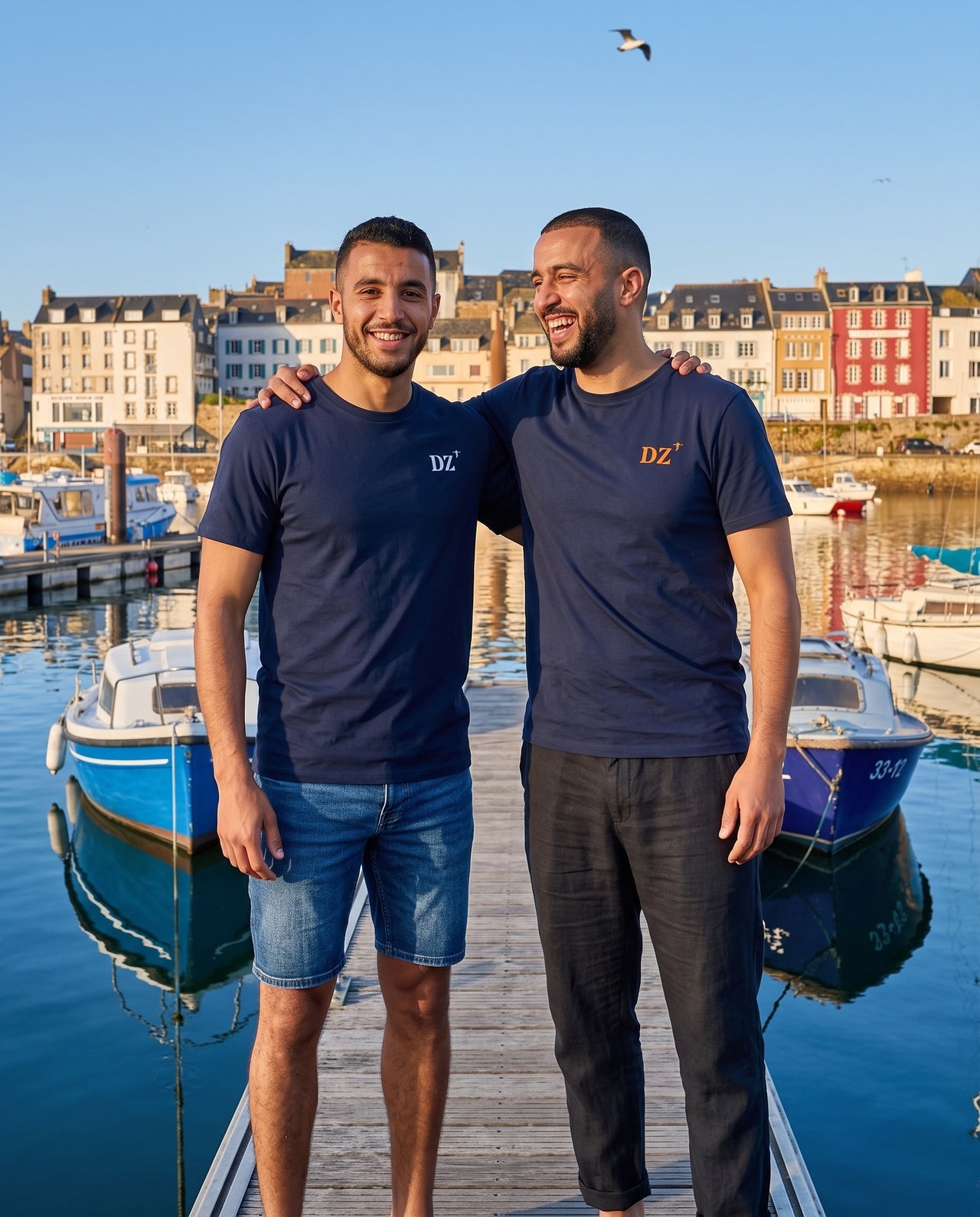 T-shirt brodé DZ Douarnenez  Bleu Marine  Orange / Blanc