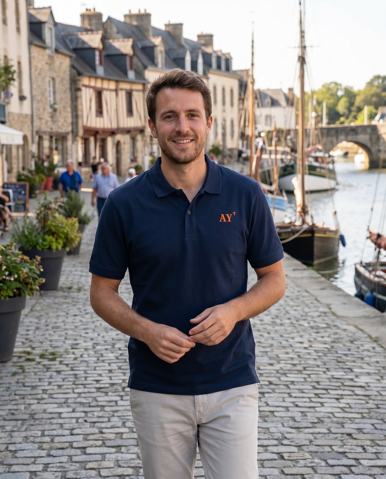 Polo brodé Auray AY Bleu Marine orange / blanc - Unisexe - Quartier iodé