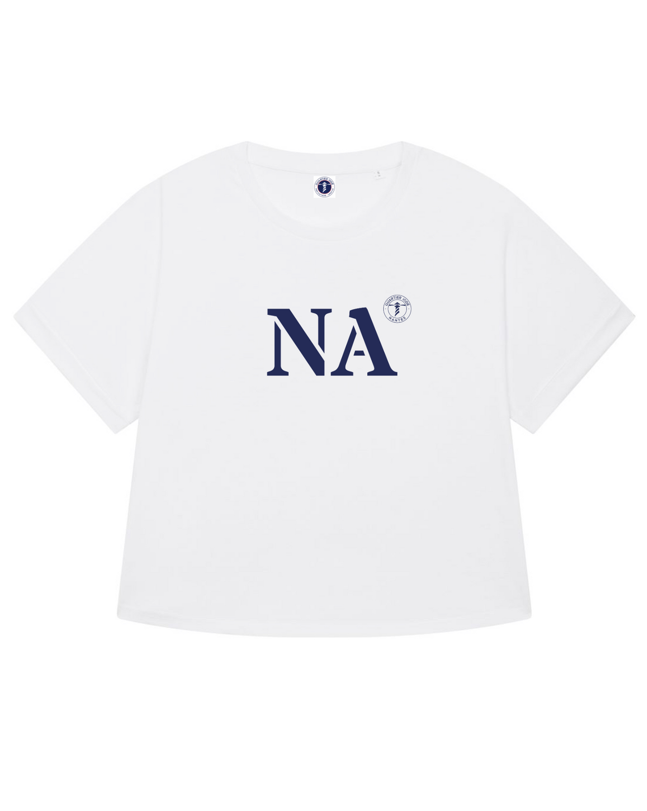 Quartier Iodé décline son Tshirt oversize décontracté chic pour femme, sur le port de Nantes, avec les initiales NA.