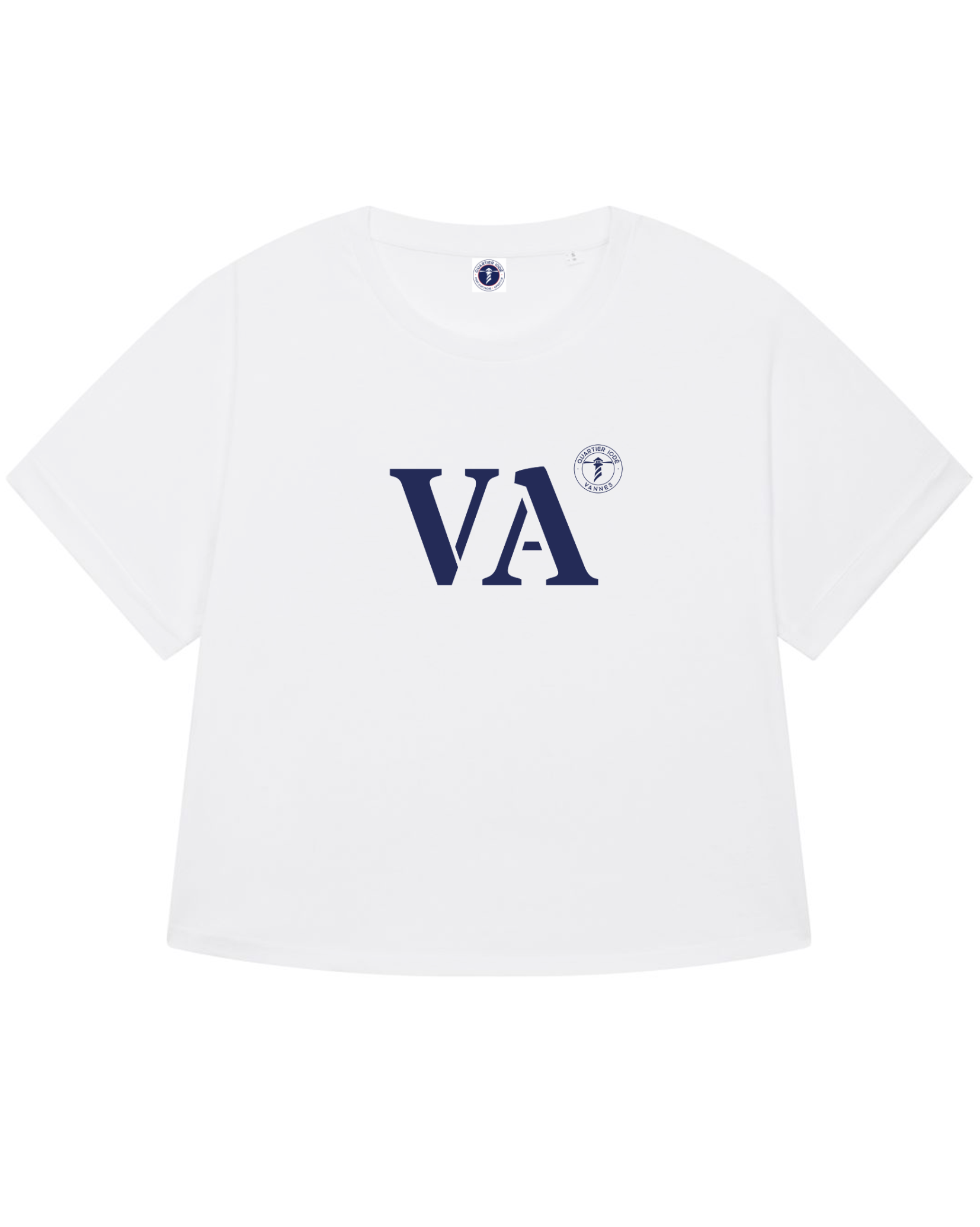 Si vous êtes attachée à Vannes, optez pour ce Tshirt blanc VA à la coupe large, oversize. Idéal pour un style féminin décontracté. Quartier Iodé est une marque de vêtement bretonne.