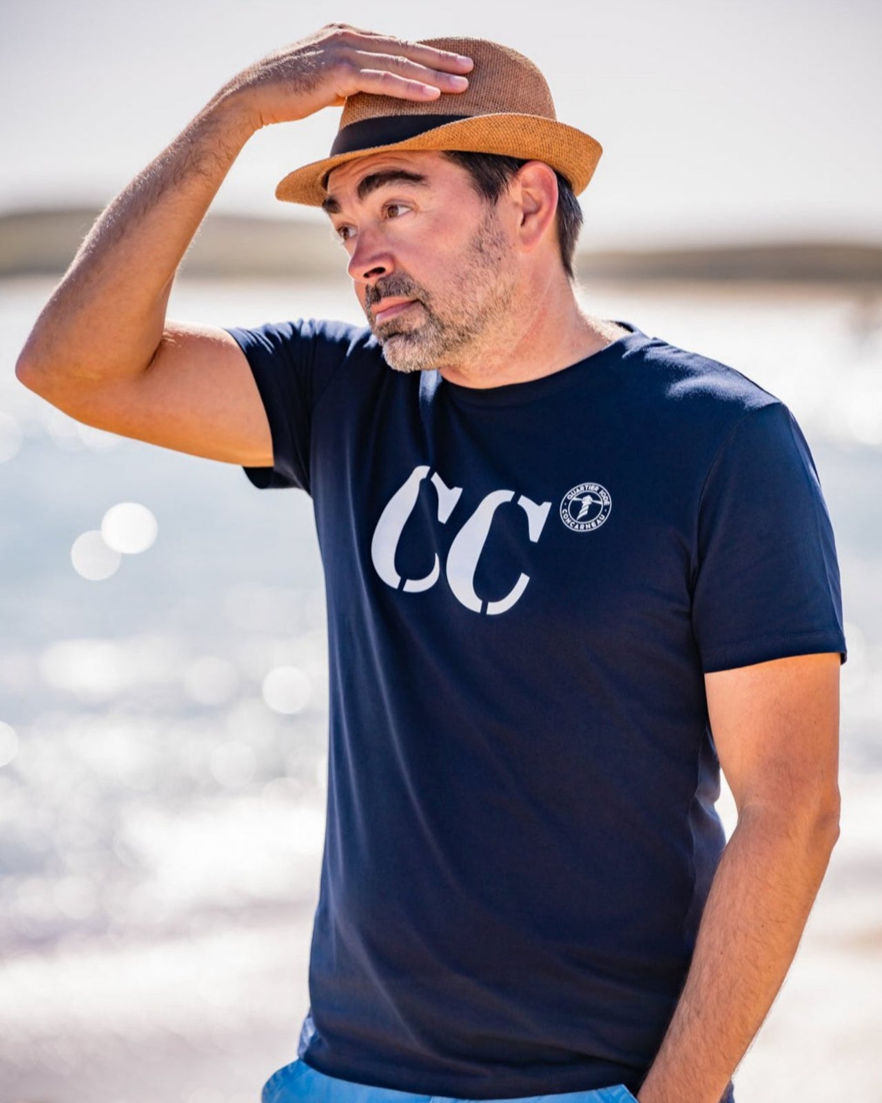 CC pour Concarneau sur notre Tshirt en coton bio de chez Quartier iodé, marque de vêtements pour hommes et femmes qui met en avant votre port d'attache