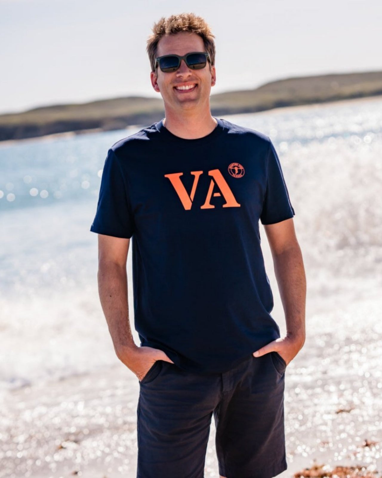 La ville de Vannes a enfin son Tshirt avec la collection quartier maritime de la marque bretonne Quartier Iodé. En coton  bio, idéal hommes ou femmes/ 