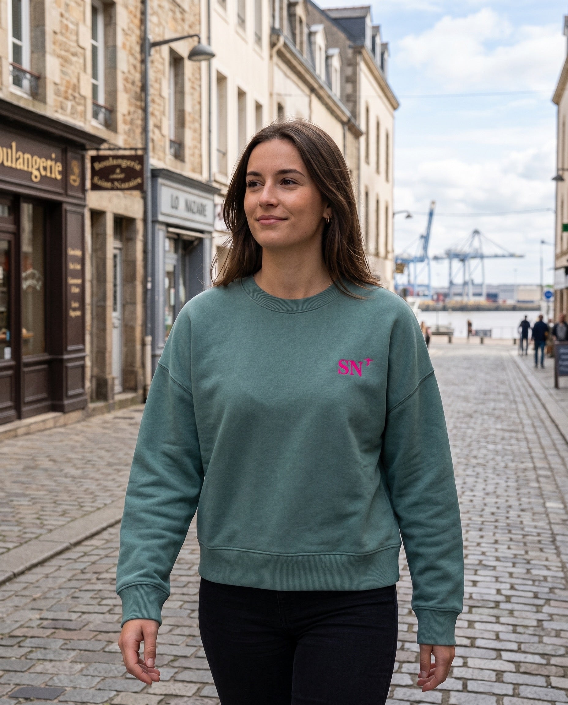 Sweat vert brodé rose - SN - Quartier iodé